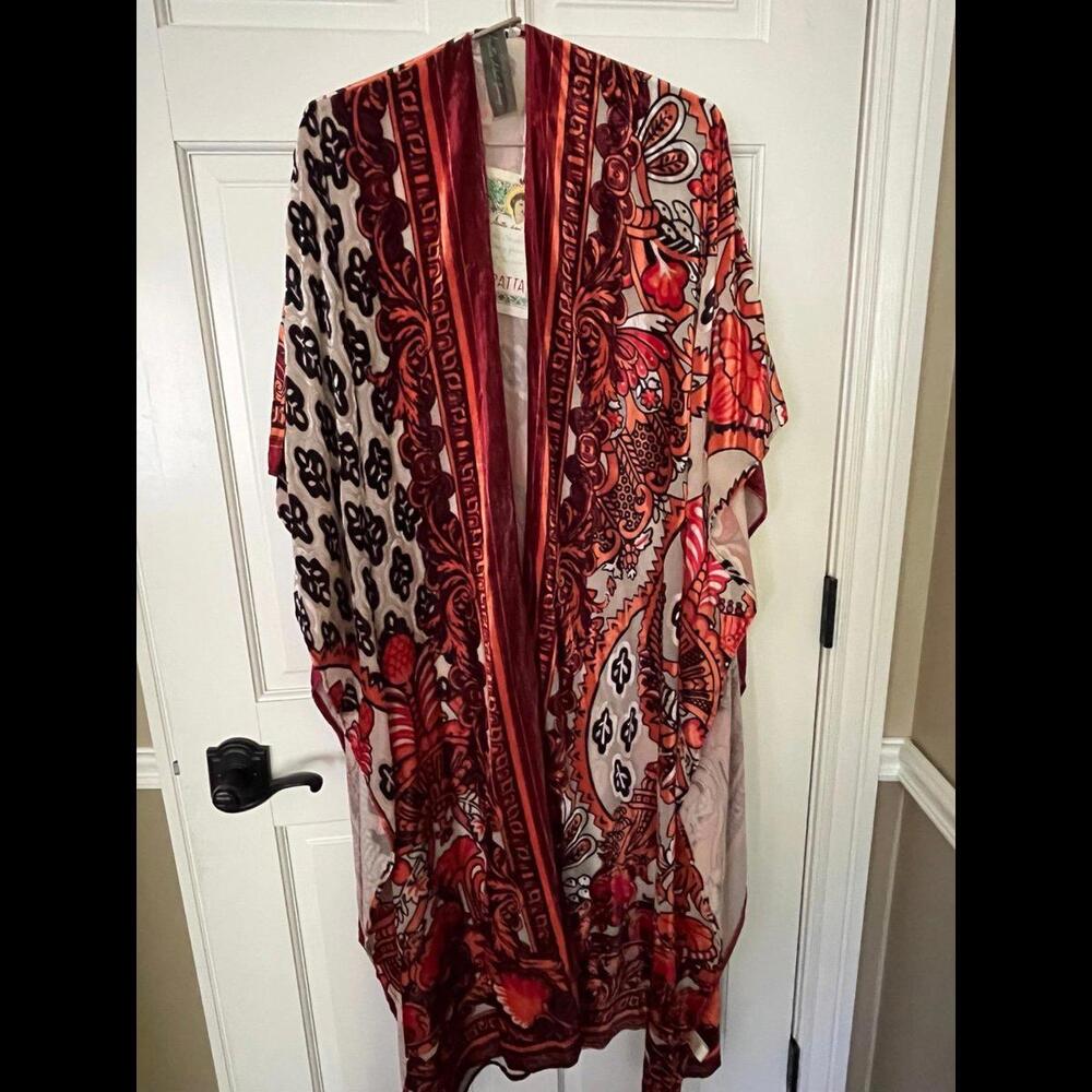 Aratta kimono